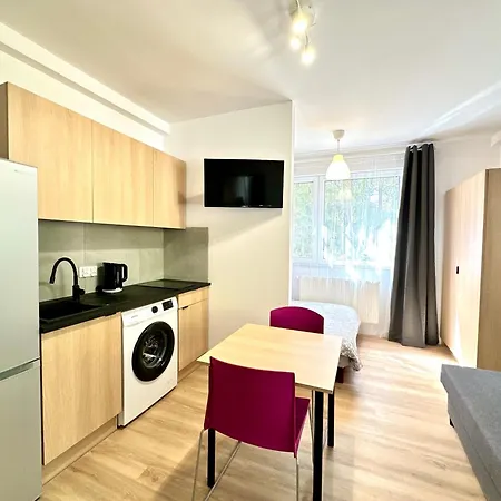 W Gdyni, Leszczynki Iv *